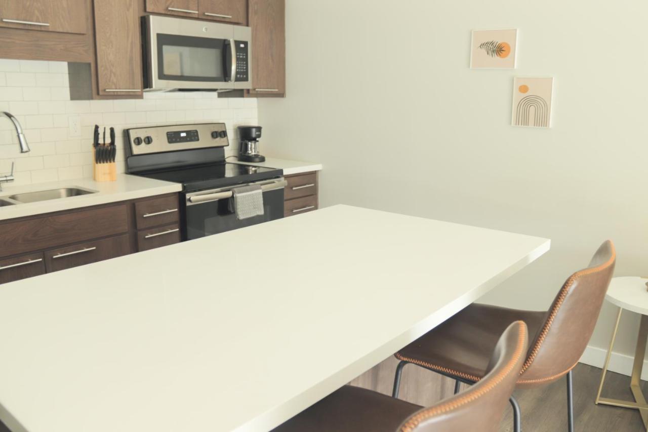 Sleepover Premier Downtown Des Moines Apartments Экстерьер фото