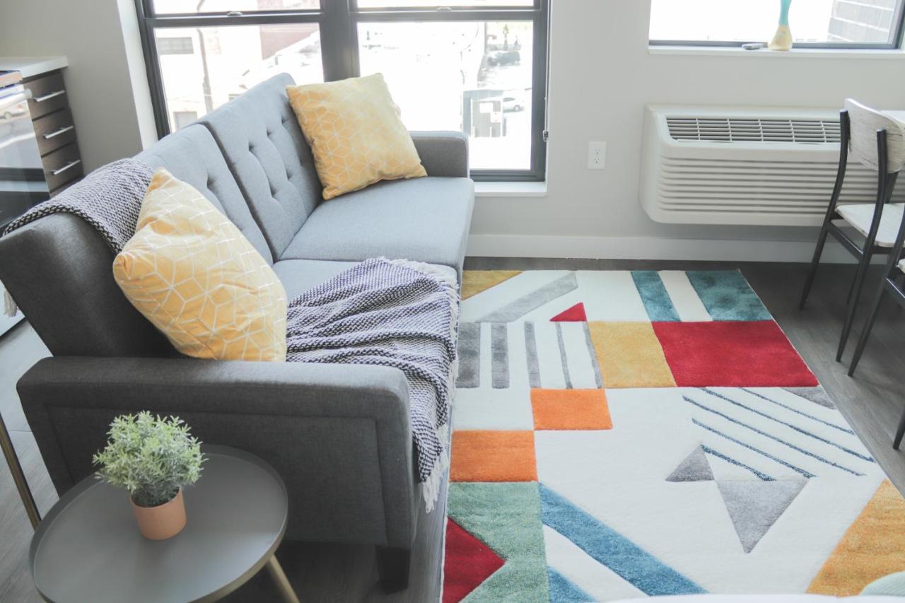 Sleepover Premier Downtown Des Moines Apartments Экстерьер фото